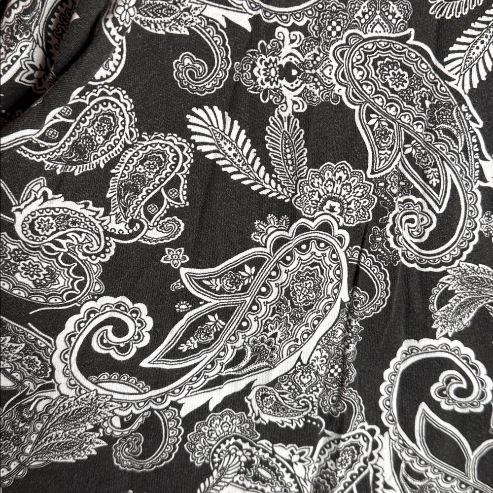 Roaman's Black Paisley 3/4 Sleeve Henley & Pant Set Size 3X (Fits 30W/32W) - Picture 4 of 9